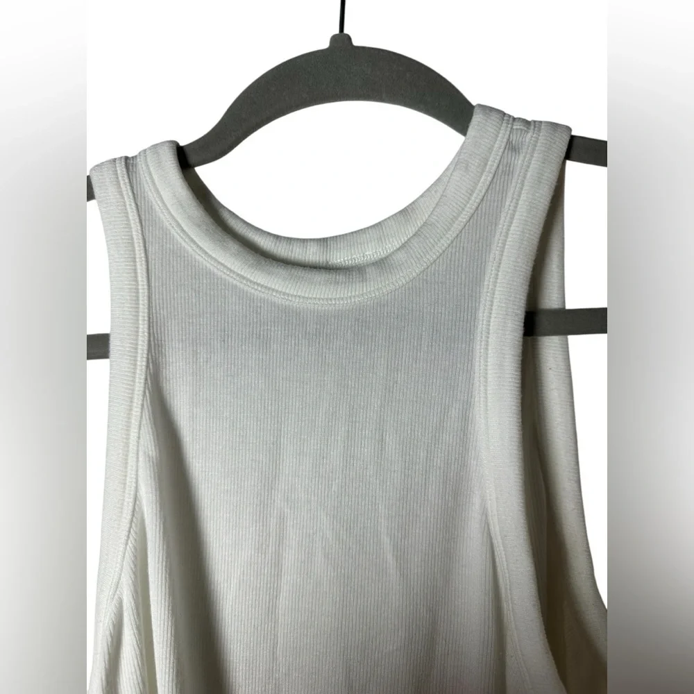 Lululemon Hold Tight Crop Tank Top White Ribbed Size 4 / Small - Picture 7 of 7